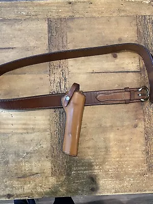 Vintage Bianchi #1L  Lawman  Large S.A. 7 1/2   Leather Holster And Belt! RH • $96.99