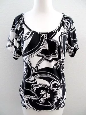 H&M Top Sz M Black Ivory Rayon Stretch Jersey Knit Short Sleeve Scoop Neck • $4.99