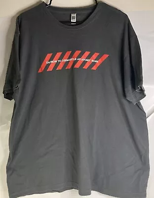 Men’s XXL Gray “U2: How To Dismantle An Atomic Bomb” Graphic T-Shirt • $29.99