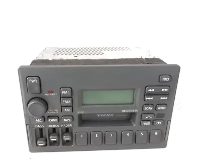 Volvo V70 AM FM Radio Cassette Player Receover 3533741 OEM 1997 97 • $54.99