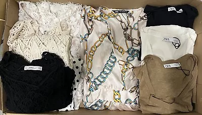 $1K RV Lot Of 15 Women’s Zara Lulus T-bags Tops Clothing Mixed Lot M/L￼  In EUC • $199