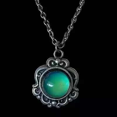 Retro Style Mood Pendant Temperature Control Color Changing Necklace 16-18” • $15.99