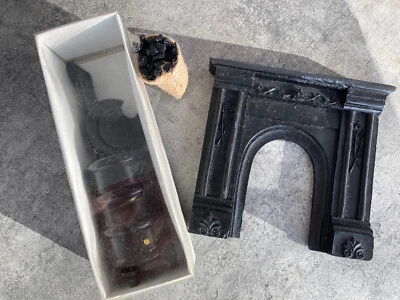 £6 • Buy Dolls House Furniture Bundle 1/12