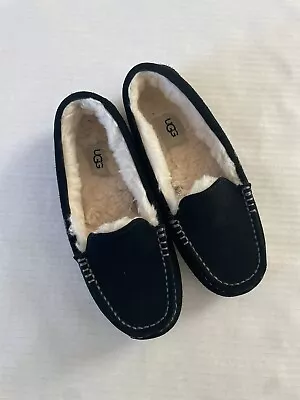 Women's UGG ANSLEY Suede Indoor/Outdoor Moccasin Slippers 1106878 (BLACK) US 8. • $35