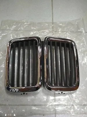 BMW E28 Grille Center !!NEW!! GENUINE 51131873253 • $169