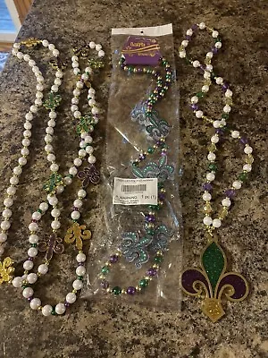 Mardi Gras Bead Necklaces And Throws • $12.99