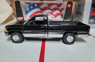 American Muscle - 1995 DODGE RAM 2500 SLT”Black Version” 1/18 Scale Diecast  • $50