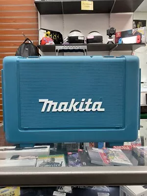 Makita 6844 Autofeed Screwdriver (E13000780) • $249.95