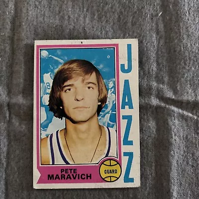 1974-75 Topps - #10 Pete Maravich • $7.50