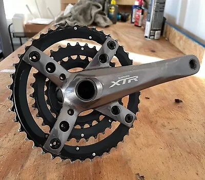 Shimano XTR FC-M960 Crankset 3x9 Speed 175mm 22/32/44T Triple MTB Gray • $134.99