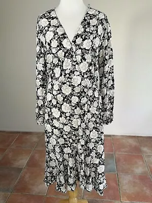 Jeanswest Floral Maxi Dress Black Grey Size 10 Wrap Style • $25