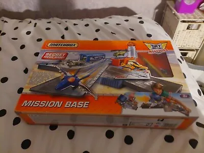 Matchbox Mattel Action Playset Mattel 2010 Secret Mega Base New Rare Military  • £99.99