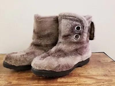 50s/60s Vintage Women's Short Faux Fur Snow Boots - Size 6 • $4.99