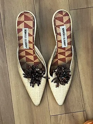 Manolo Blahnik • $100