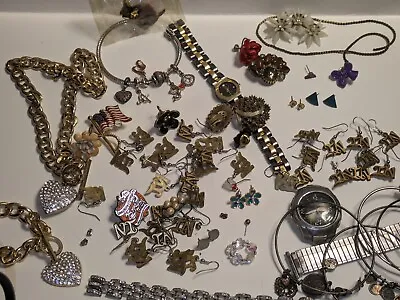 Vintage Estate Costume Jewelry Lot *All Wear* Necklaces Rings Earrings & More • £48.39