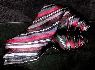 Kenneth Cole Stripe Dress Silk Necktie Tie 👔 • $12.99
