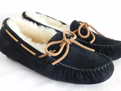 Nwob Womens Size 6 Black Ugg Dakota Suede Sheepskin Moccasins Slippers 5612 • $38.21