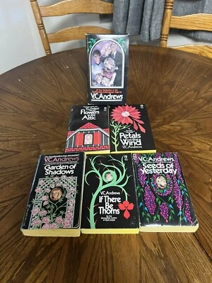$29.99 • Buy VC Andrews Flowers In The Attic Complete Series 1-5 Set Dollanganger Lot