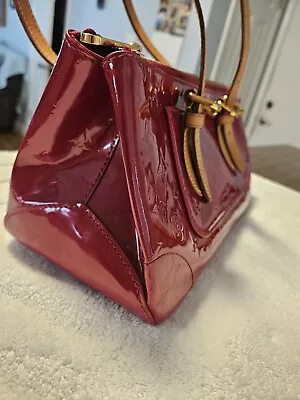 Authentic Louis Vuitton Rosewood Avenue Monogram Vernis Tote Hand Bag  • $198