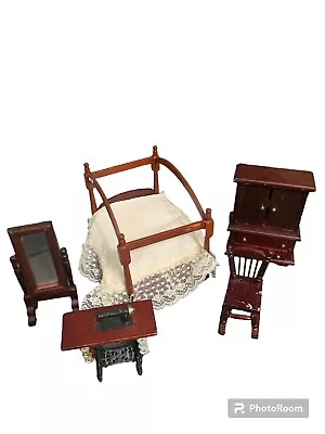 Vintage Dollhouse Miniature Bedroom Furniture Set 1:12 Scale • $9.99