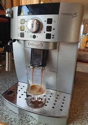 $299 • Buy Coffee Machine Delonghi Magnifica S Auto Bean To Cup-recently Serviced
