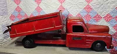 Vintage 1950’s Red Strutco Toys Dump Truck • $28.52