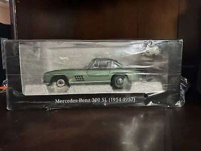 Mercedes 300 SL (W198) Metallic-Light Green 1954 1:18 Model Car B66040673 • $110.49