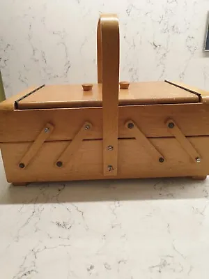 CANTILEVER SEWING BOX - Good Project VINTAGE  • £6.50