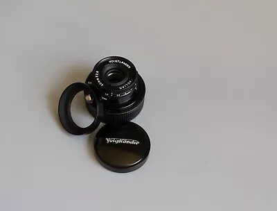 Voigtlander USA 40mm F/2.8 Heliar Aspheric Leica M Black Paint • $350