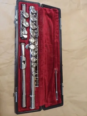 Yamaha YFL-211S Flute Japan Very Good Condition • $745.62
