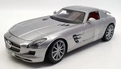 Maisto 1/18 Scale Diecast #31389 - Mercedes Benz SLS AMG - Metallic  Silver • $100.99