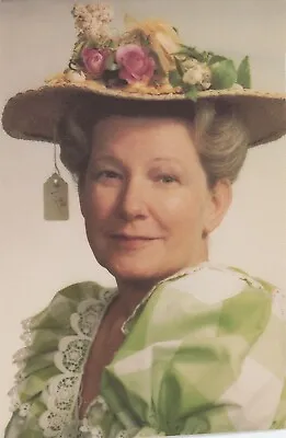 Minnie Pearl- Signed Photograph (Comedian) • $65