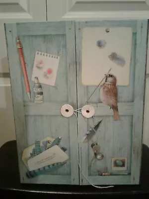 Marjolein Bastin Hallmark Natures Sketchbook Bird Box Shelves Doors 13 ×10  EUC • $16.99