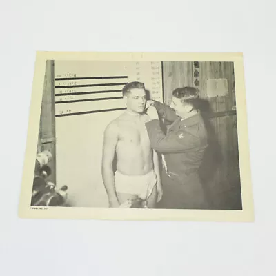 1977 ELVIS PRESLEY Stock Photo Picture Army Enlisting In Underwear 8 X 10 • $20