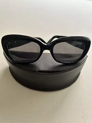 Pre Owned FENDI Vintage Sunglasses Rare Black Oval Mask Square 90s Ebony Frame  • $51