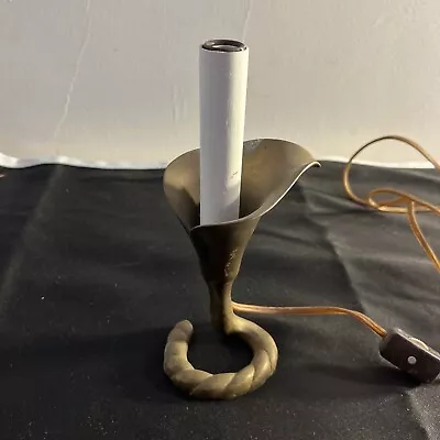 Mid-Century Italian Brass Calla Lily Desk Lamp Petit Awesome  • $69.99