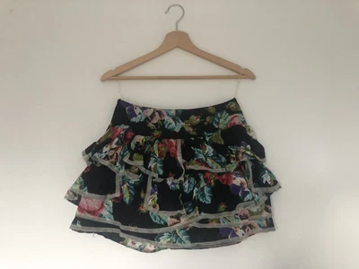 £4 • Buy Lipsy London Skirt Size 8