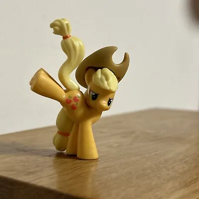 My Little Pony Hasbro  G4 Mini Figure Blind Bag Applejack Bucking With Hat • £7