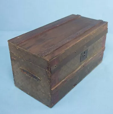 Primitive Antique Doll Chest Trunk Wood Slats W Tray Wallpaper Interior • $145