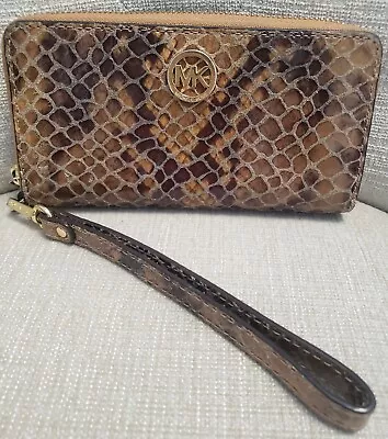 Michael Kors Reptile Brown Patent Leather Wallet Zip Around Wristlet 6 SECTION • $17.99