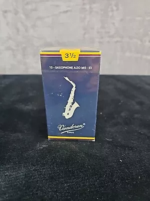 Vandoren 10 PACK  Alto Saxophone Reeds Mib-Eb 3-1/2 SR2135 Sealed • $28.95
