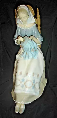 Beautiful Retired Lladro “The Embroider” By Salvado Furio #4865!!! 😃😊😉 • $149.95