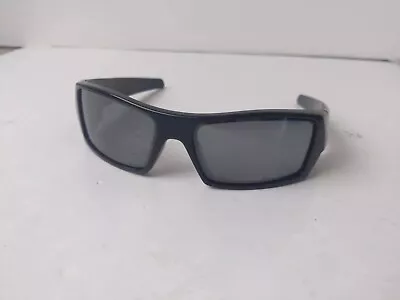 Oakley Gascan Polished Black Iridium Lenses Sunglasses 03-474 • $95