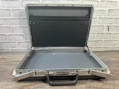 Vintage Samsonite Attaché Case Combo Lock Classic 100 Slim Line Briefcase Black • $38.99