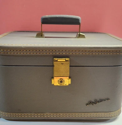 $40 • Buy Vintage Mid Century Train Case/Makeup Carry On Luggage, Lady Baltimore,W/Mirror