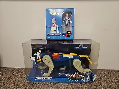 *READ* Voltron Blue Lion & Princess Allura Matty Collector Mattel 2012 • $299.99