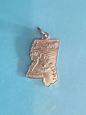 Wells 925 Sterling Magnolia State Mississippi Souvenir Charm • $9