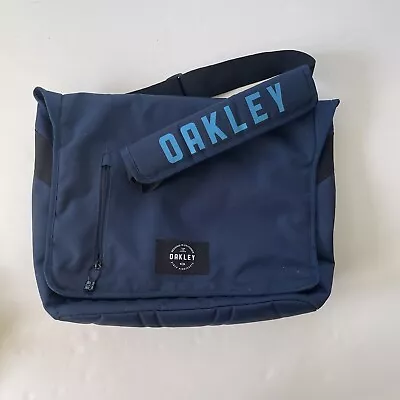 OAKLEY Blue Spellout Messenger Computer Bag Blue • $54.99