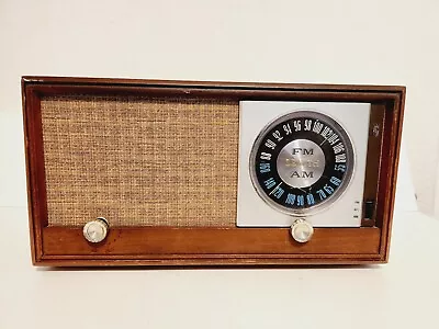 Vintage 1959 Zenith Wooden AM/FM Tube Radio 2-2479 X323 • $75