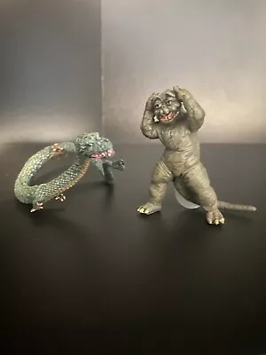 IWAKURA CAST MANDA MINYA MINILLA Diorama Mini HG Figure Gashapon • $69.99